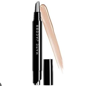 Marc Jacobs Remedy Concealer Pen in Late Show